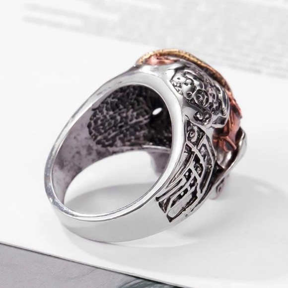 Steampunk Skull Ring - Picture 5 of 6